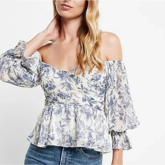 EUC Express White Blue Ruffled Peplum Blouse Metallic Gold Shimmer Size Small - Picture 2 of 8